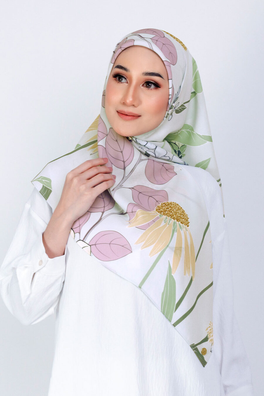 Blossom Printed Square Pearl White