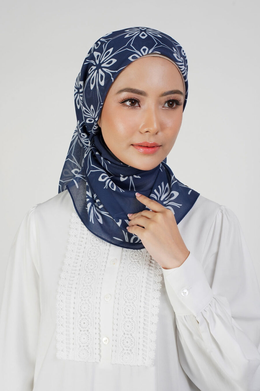 Reese Square Cotton Voile - Image 3
