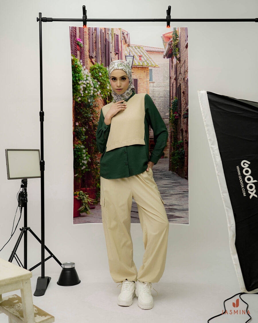 Yuri Knit Blouse Khaki