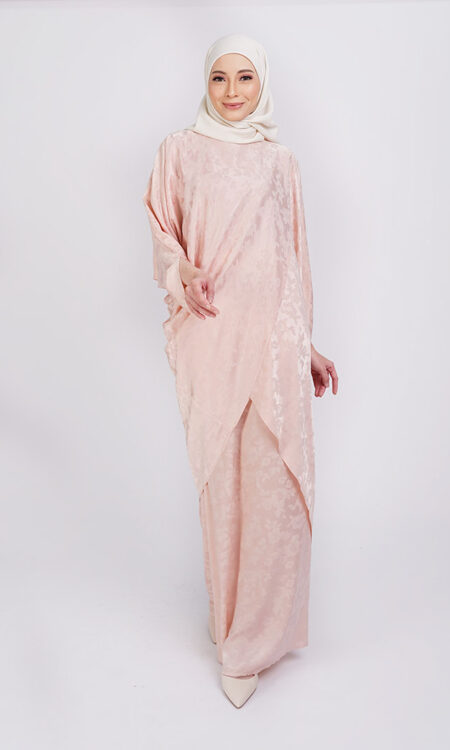 Kemuning Kurung Pink