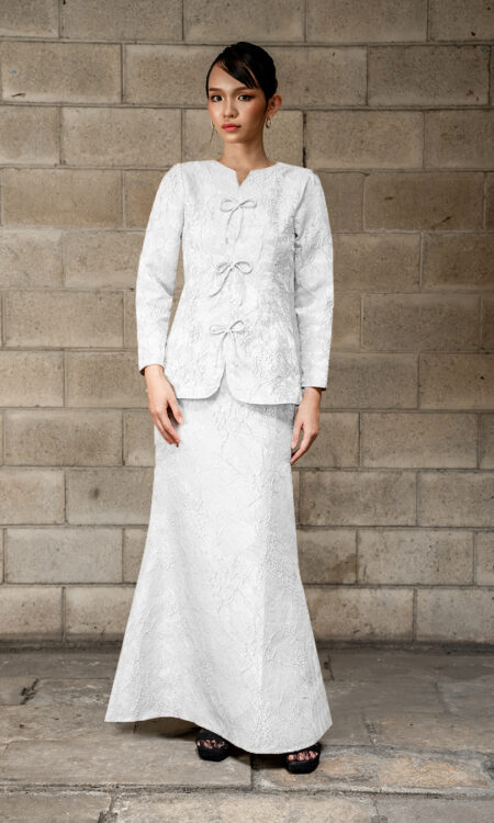 Kioshi Ribbon Kurung in White