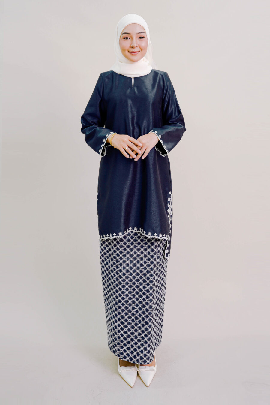 Adhwa Kurung in Navy - Image 4