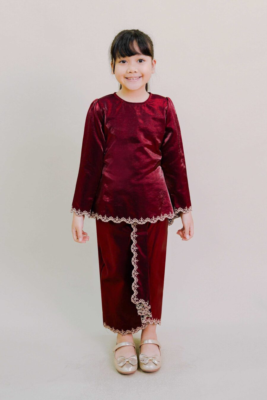 Della Kids Kurung in Burgundy